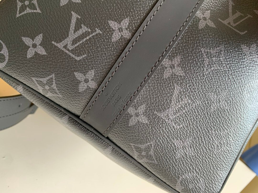 Louis Vuitton Monogram 45cm Black – product image 5