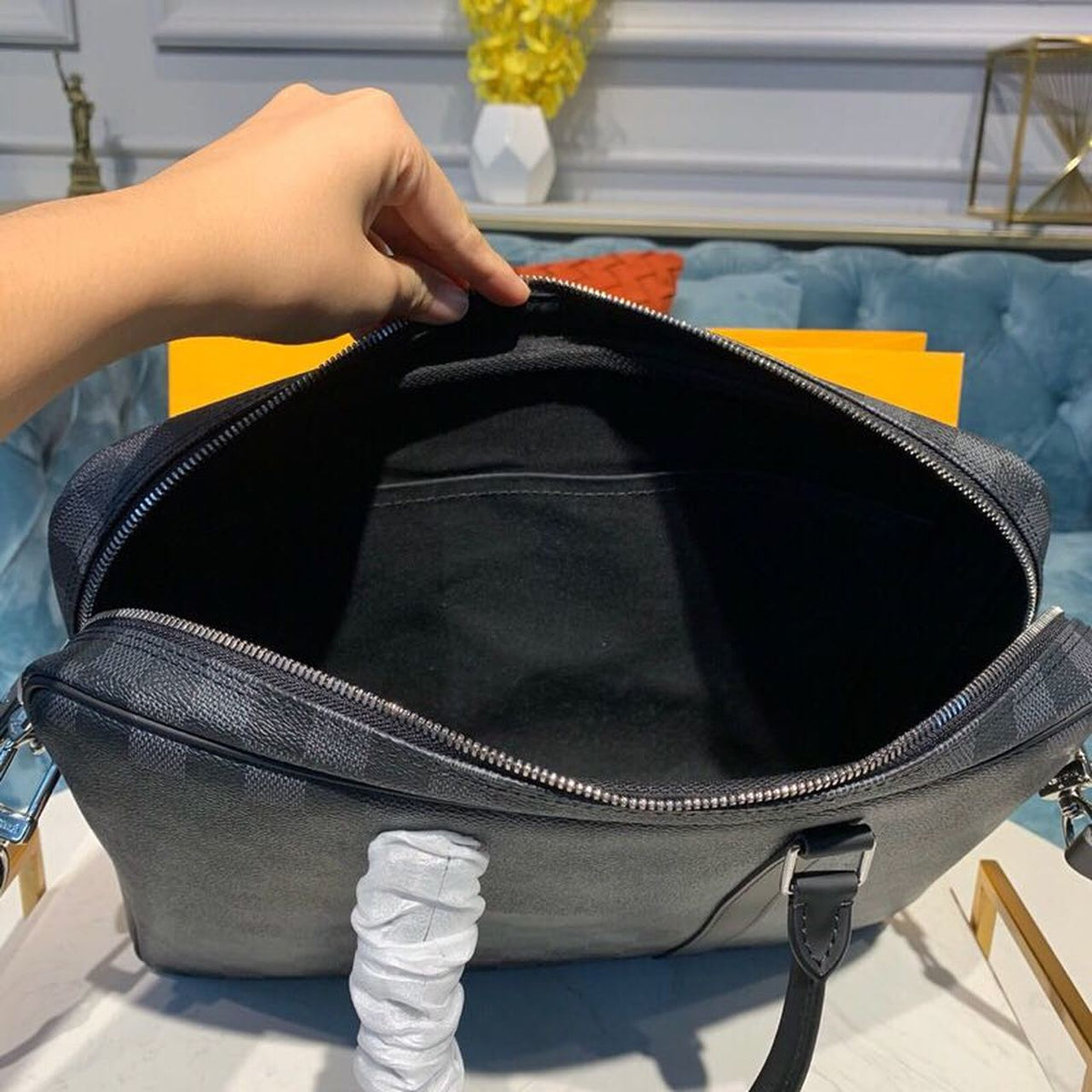 Louis Vuitton Porte Documents Voyage Bag 37cm Damier Graphite Canvas Spring/Summer Collection N41466 Black – product image 10