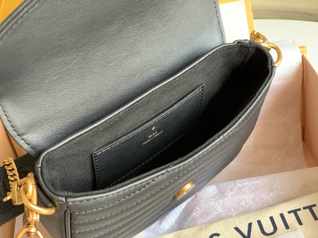 Multi-pochette Black Calfkin 19CM Cross Body Bag