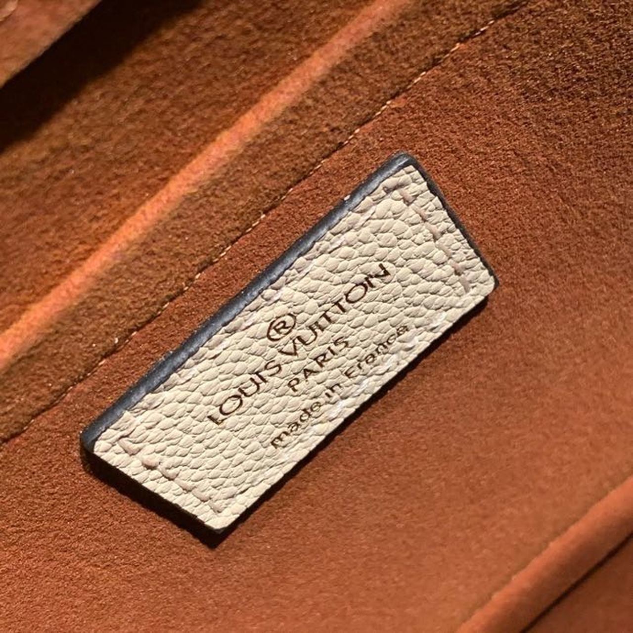 Louis Vuitton Neo Alma BB Bag 25cm Monogram Empreinte Canvas Spring/Summer Collection M44829, Creme – product image 7