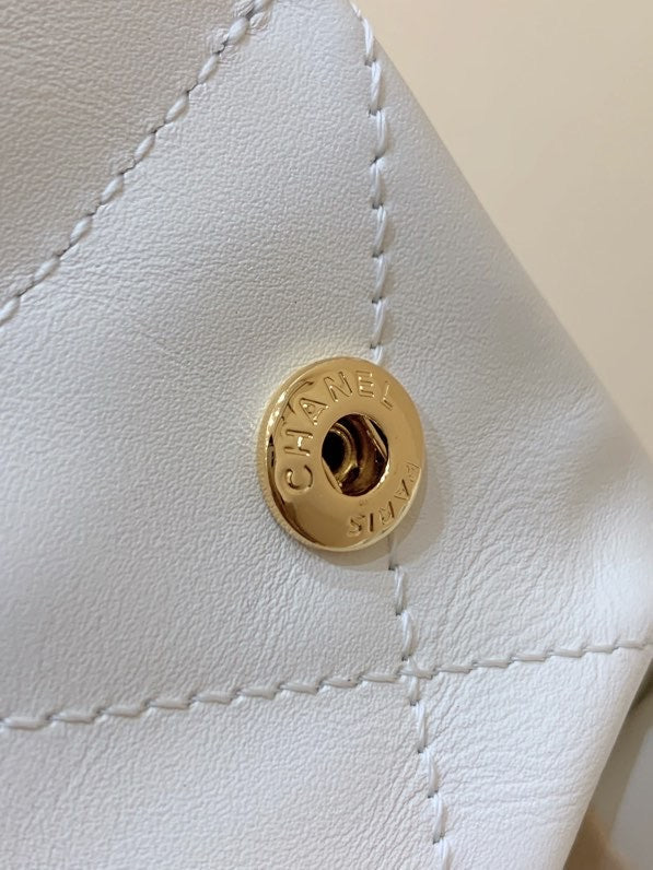 Chanel 22 Large Handbag 37cm White – product image 7