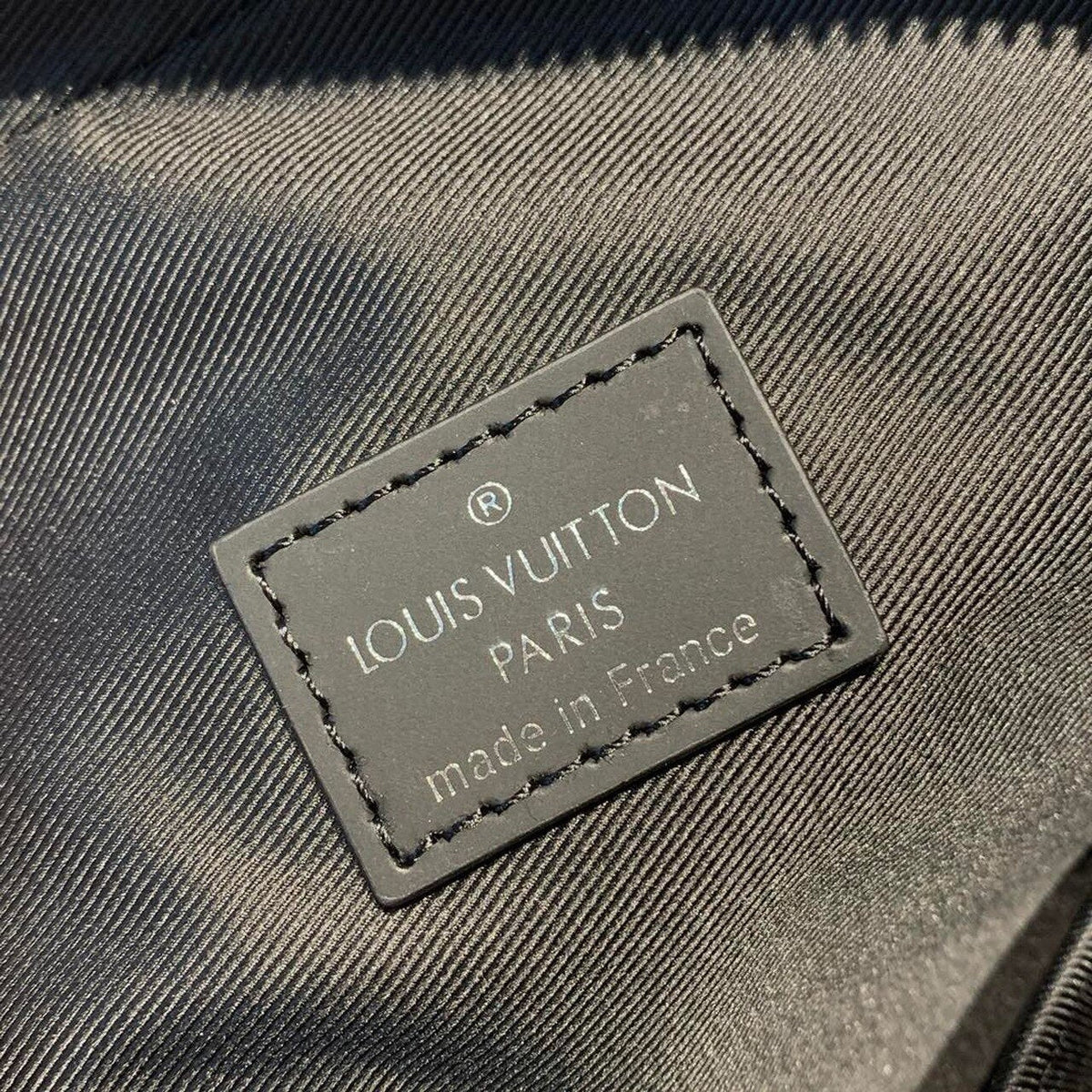 Louis Vuitton Avenue Sling Bag 32cm Damier Graphite Canvas Spring/Summer Collection M41719, Black – product image 10