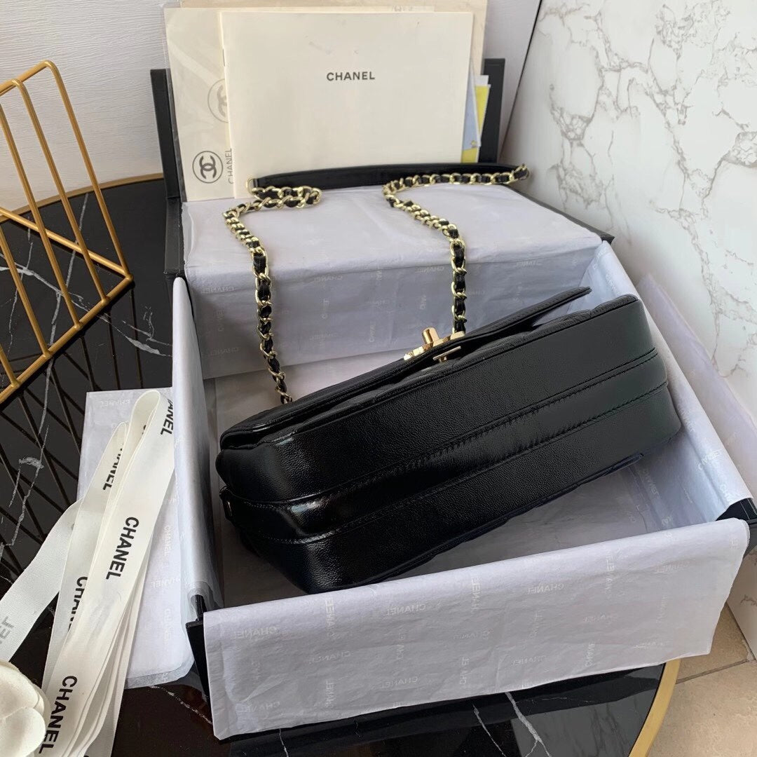 Chanel Classic Flap Bag Gold Hardware 23cm Black – product image 9