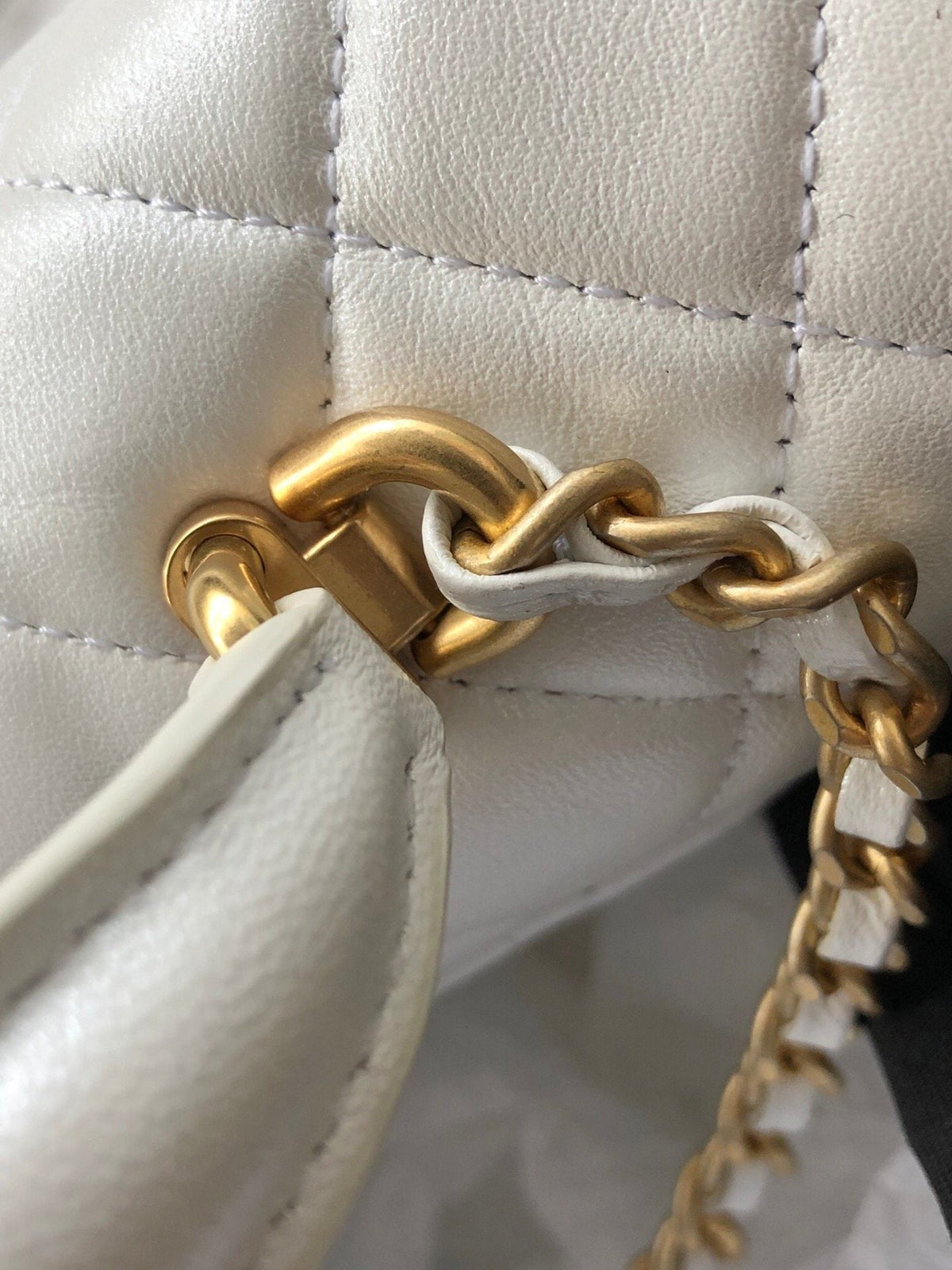Chanel Classic Flap Bag 20cm White – product image 9