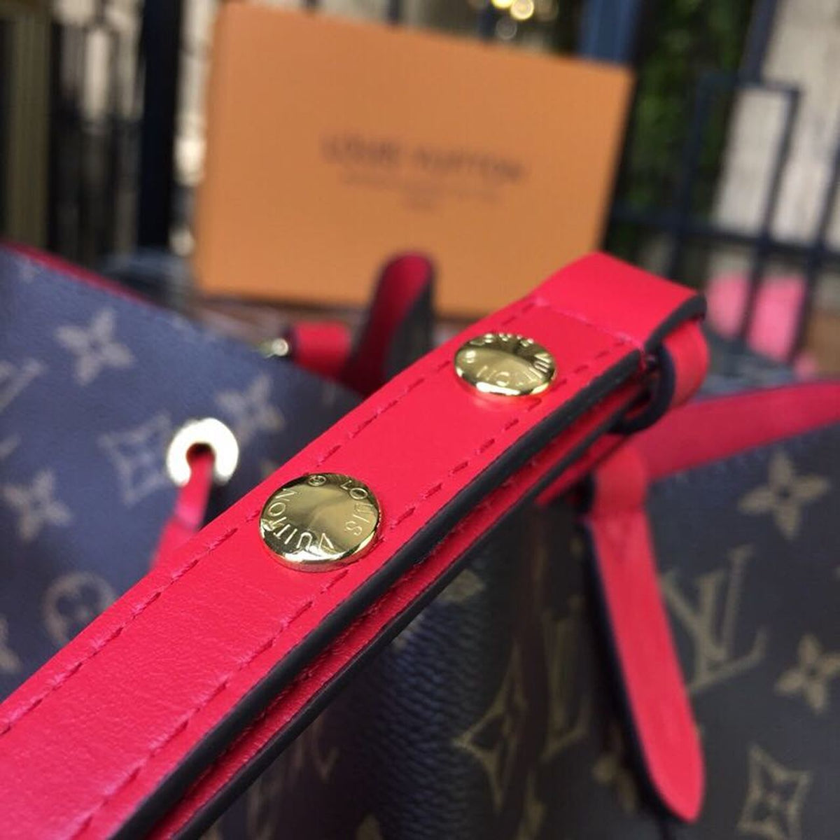 Louis Vuitton NoNo Bucket Bag Monogram Canvas Spring/Summer Collection M44020 Coquelicot – product image 15