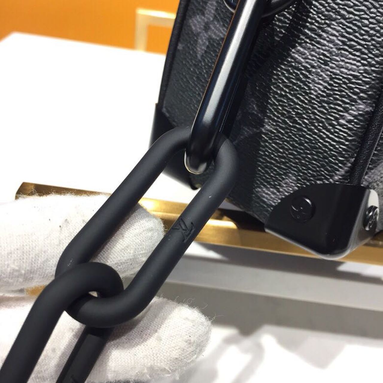Louis Vuitton Mini Soft Trunk 18cm Monogram Infini Canvas Spring/Summer Collection M44480 Noir – product image 15