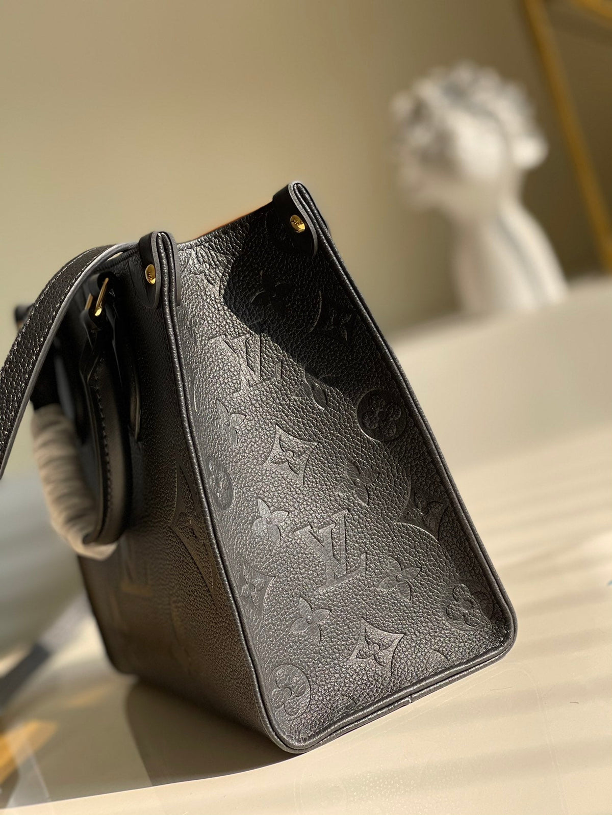 Louis Vuitton Handle Bag 25cm All Black – product image 6