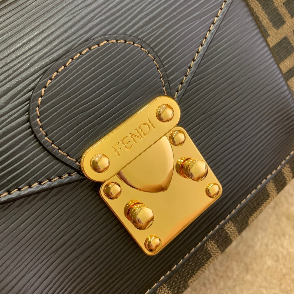 Fendi Vintage Handle Bag 26cm Brown – product image 3