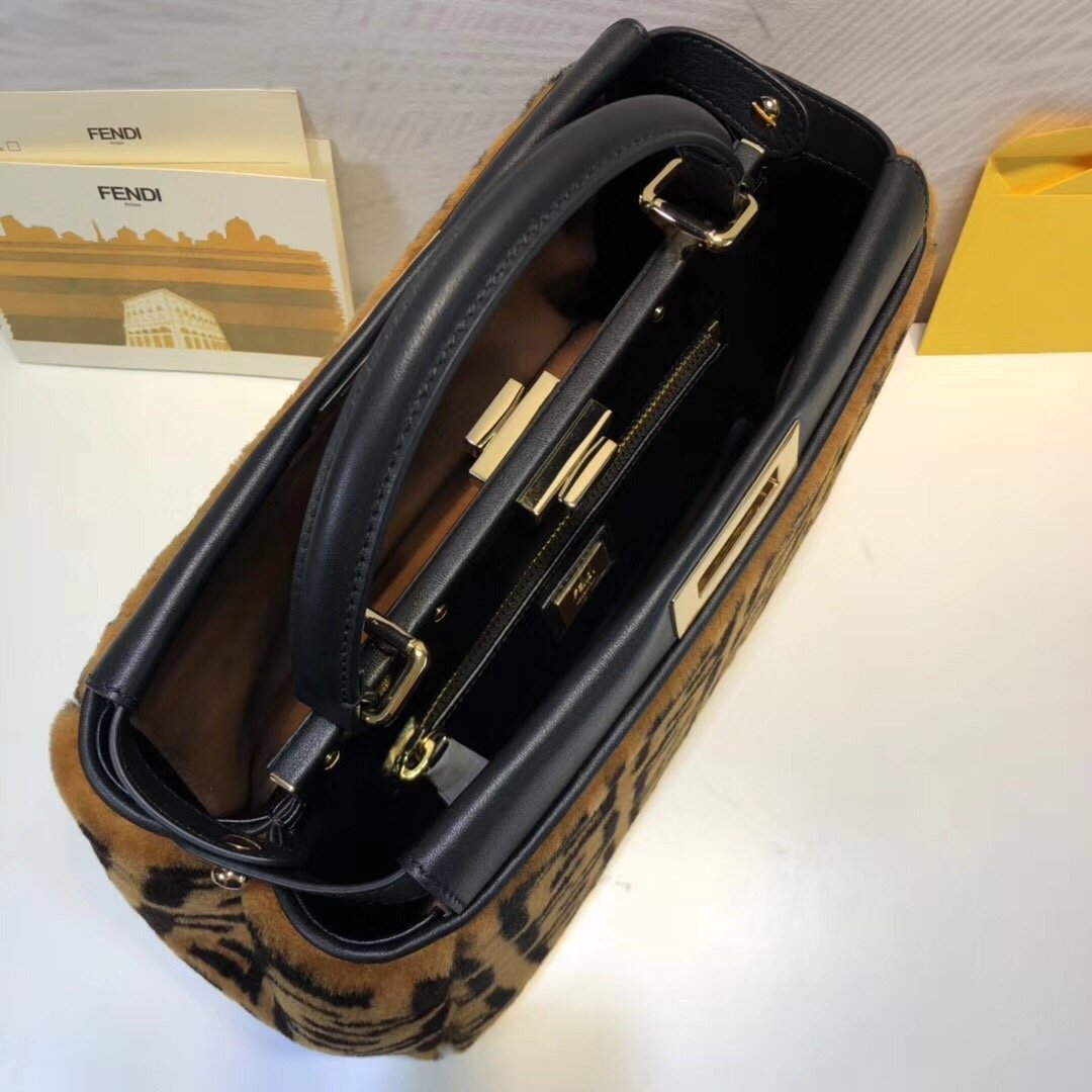 Fendi Peekaboo Handle Bag 38cm Brown – product image 8