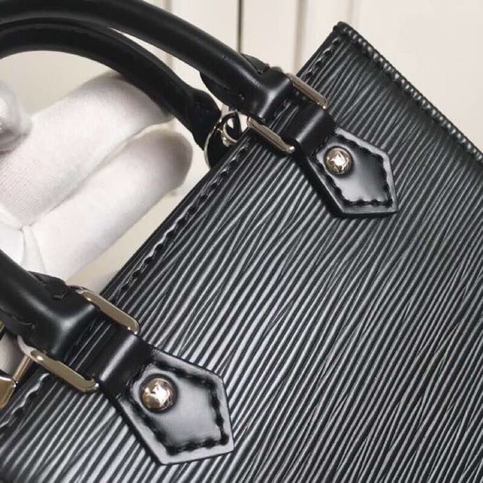 Louis Vuitton Petit Sac Plat 14cm – product image 9