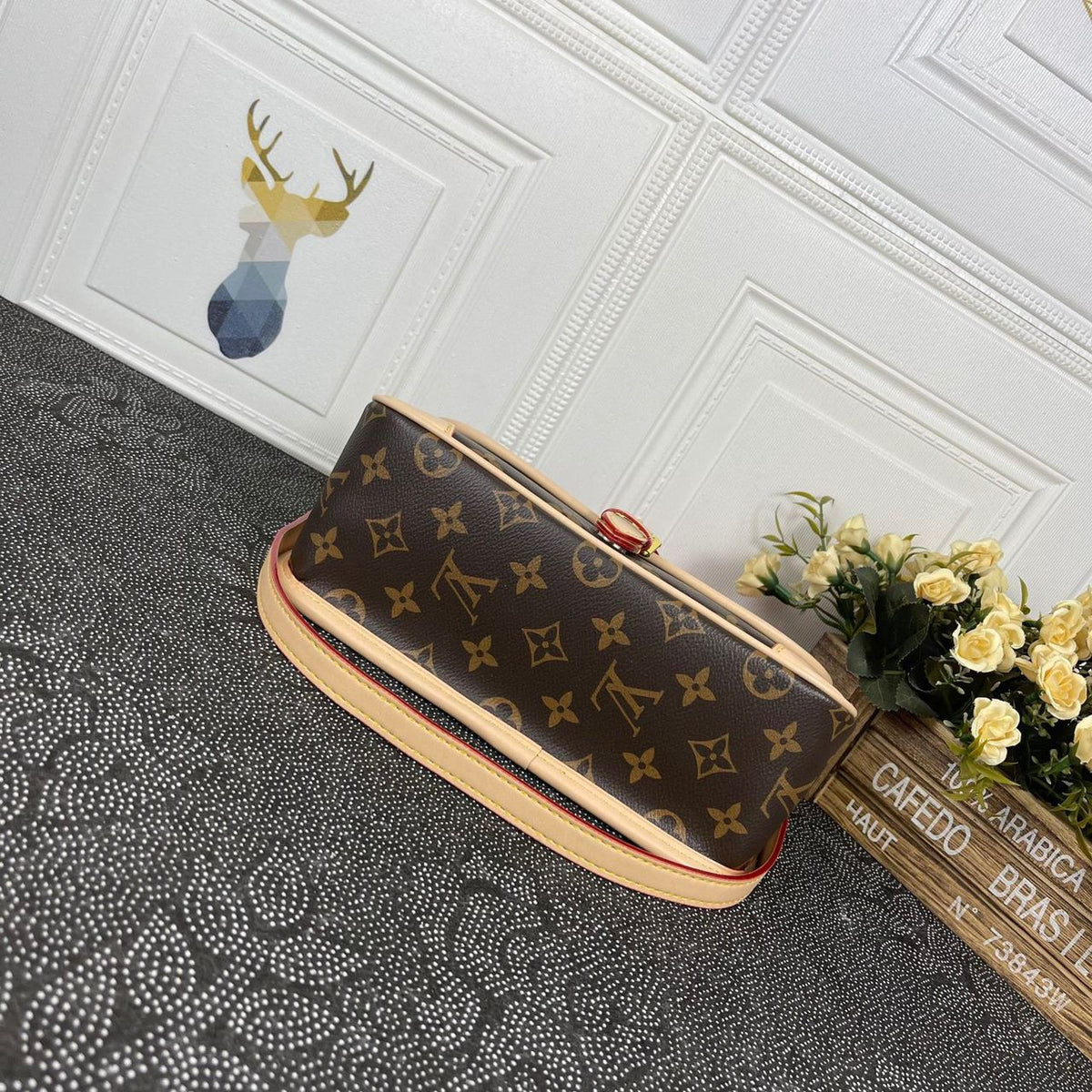 Louis Vuitton M45985 Diane 25cm Brown – product image 7