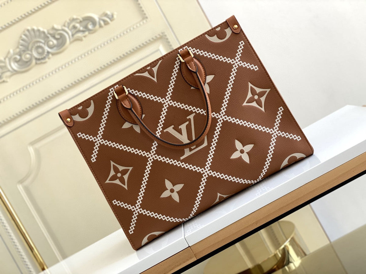 Louis Vuitton M45595 Onthego MM 35cm Brown – product image 9