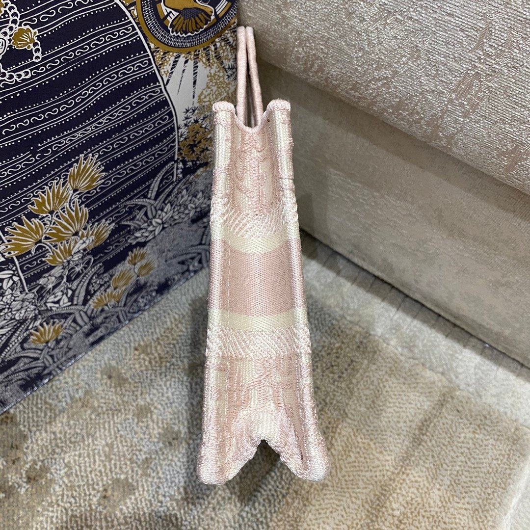 Christian Dior Mini Book Tote 23cm Light Pink – product image 9