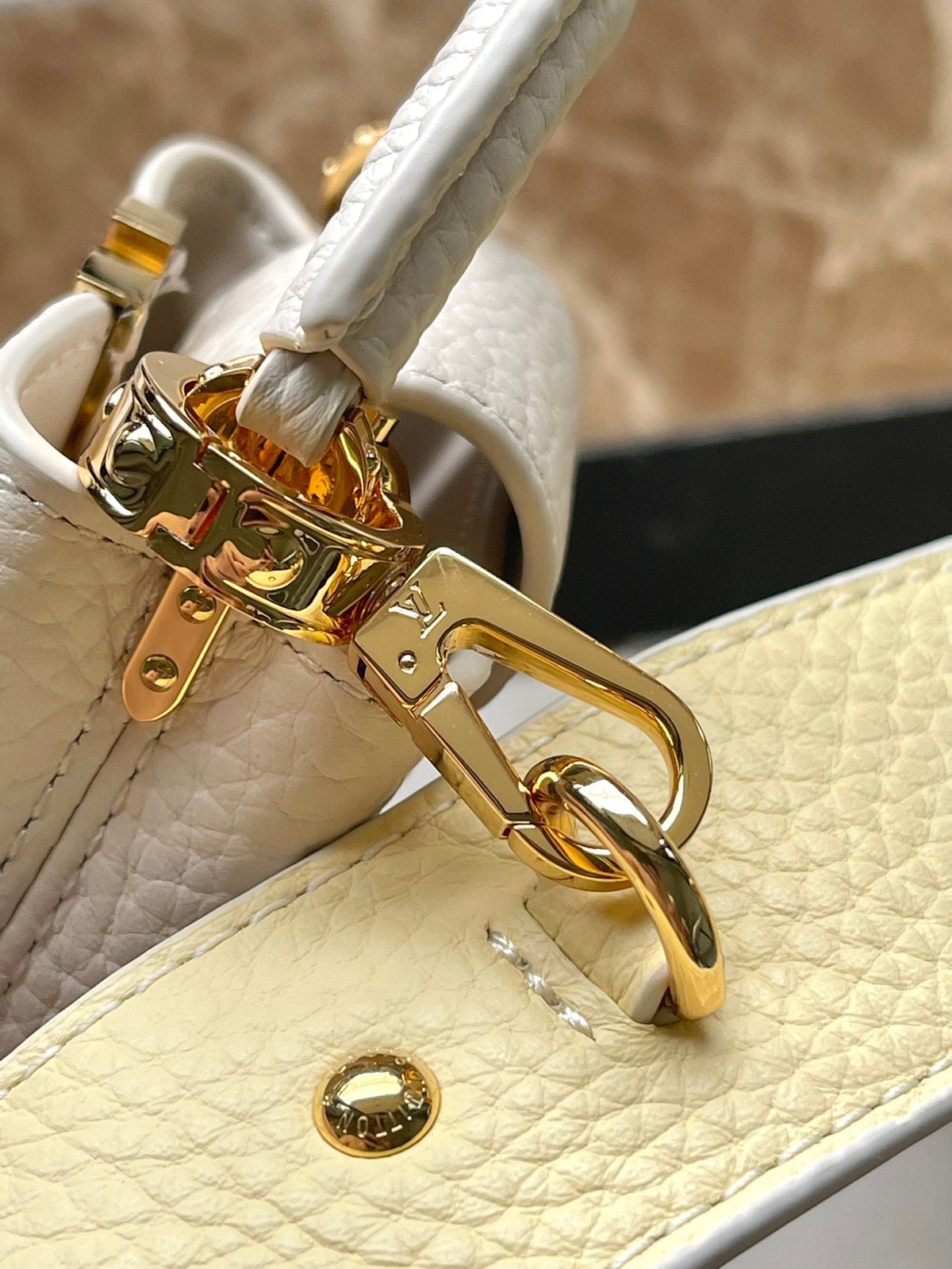 Capucines BB 26 in Banana Yellow Taurillon