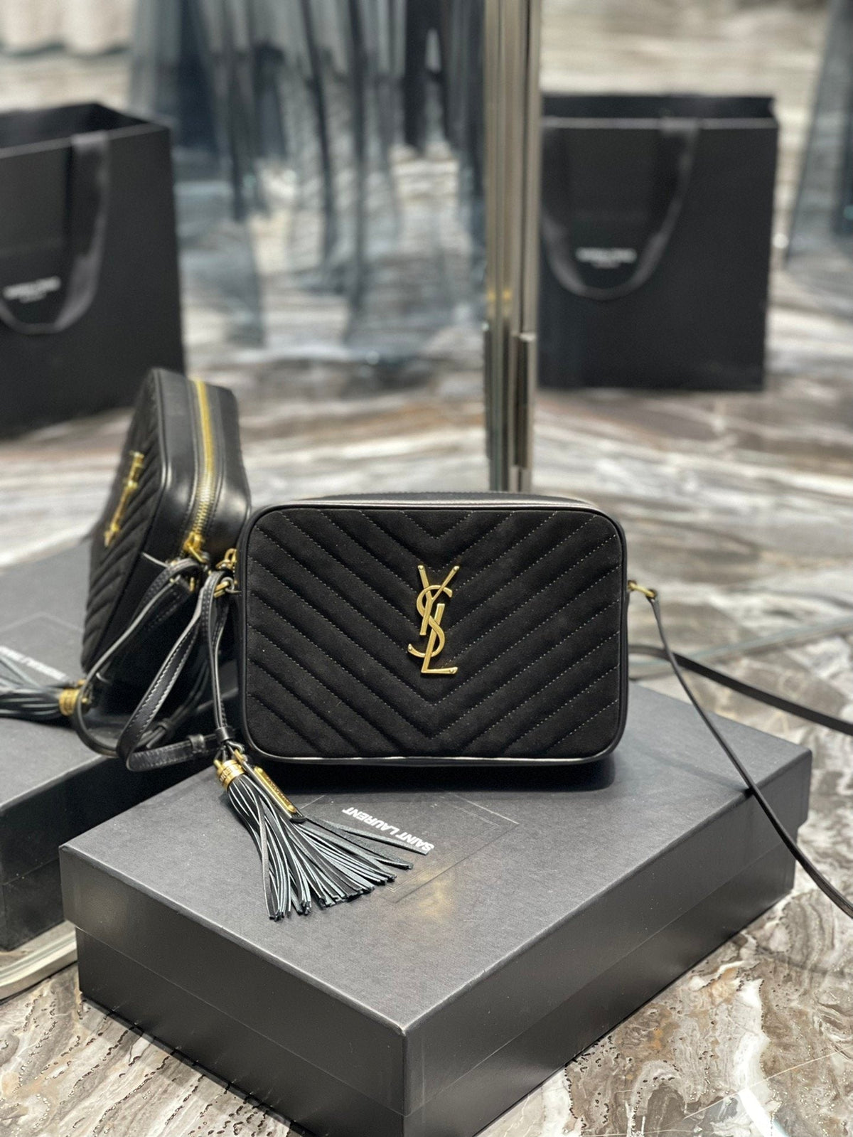 Saint Laurent Lou Camera Bag With Gold Hardware 23cm – product image 1