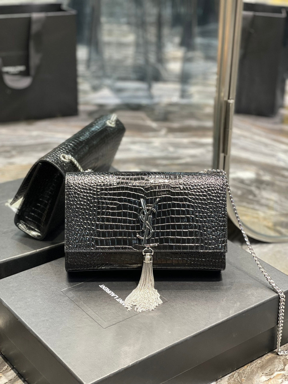 Saint Laurent Kata Medium Chain Bag With Tassel 24cm – product image 1