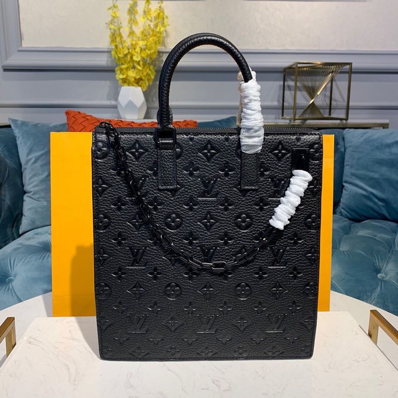 Louis Vuitton Mens Briefcase Runway Bag 28cm Monogram Empreinte Spring/Summer Collection M44476, Black