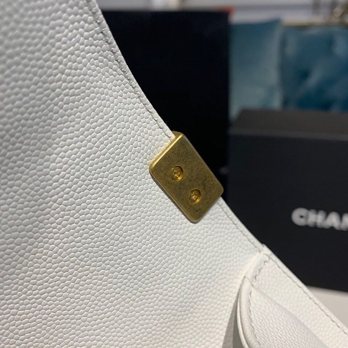 Chanel Quilted Boy Bag 20cm Caviar Leather Antique Gold Hardware Fall/Winter Act 1 Collection White – product image 11