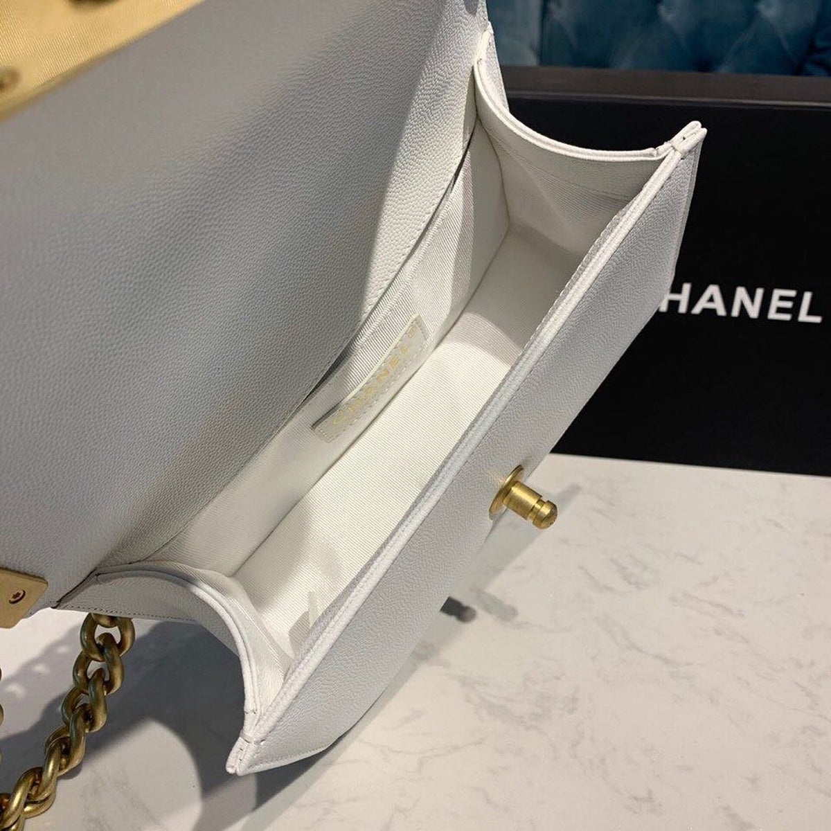 Chanel Quilted Boy Bag 20cm Caviar Leather Antique Gold Hardware Fall/Winter Act 1 Collection White – product image 15