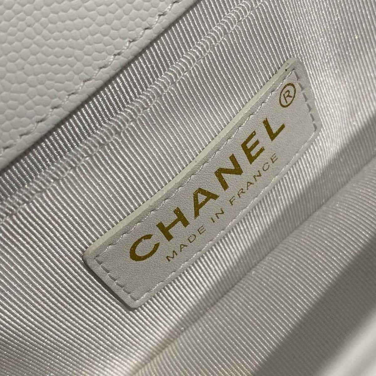 Chanel Quilted Boy Bag 20cm Caviar Leather Antique Gold Hardware Fall/Winter Act 1 Collection White – product image 14