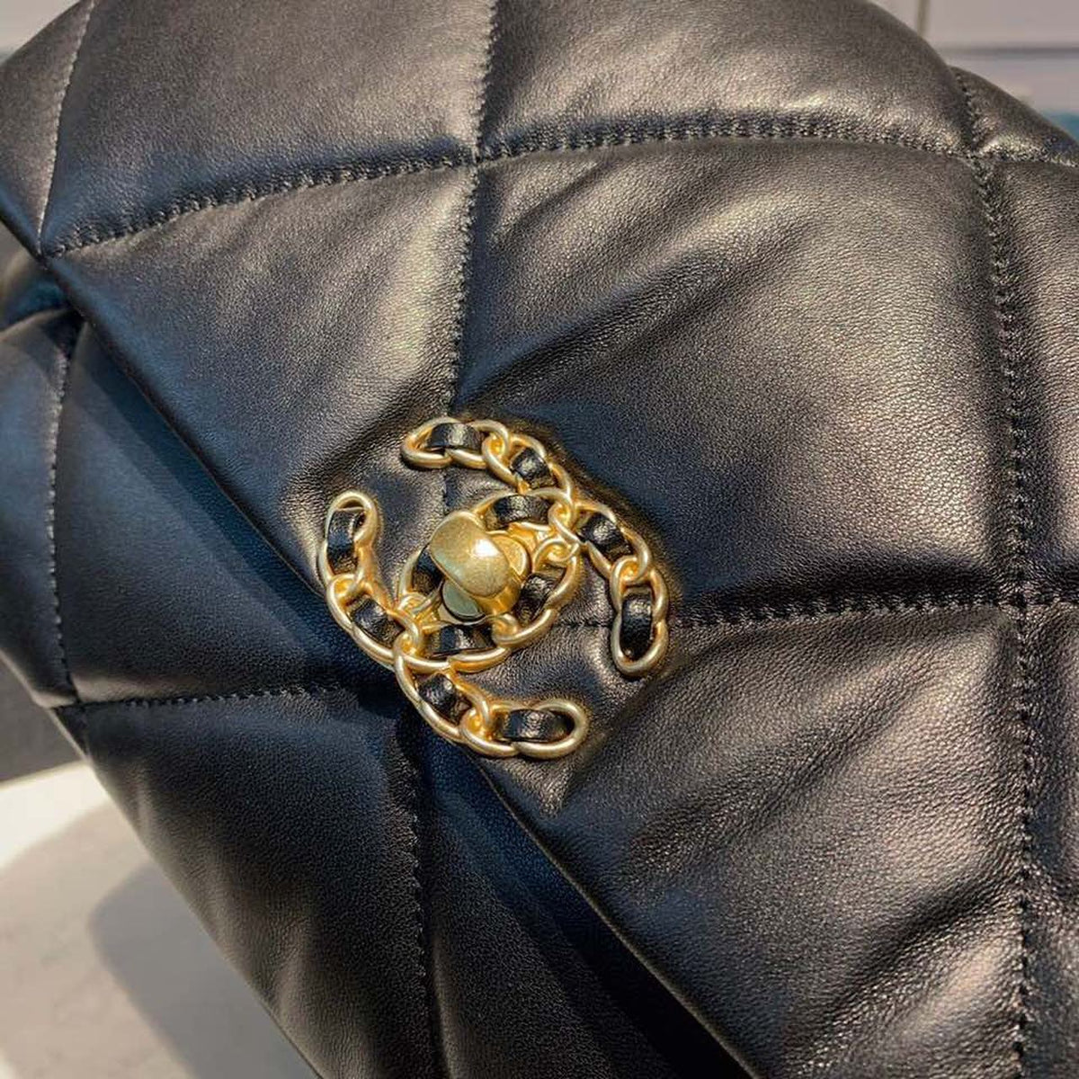 Chanel 19 Flap Bag 30cm Goatskin Leather Fall/Winter Act 1 Collection Black – product image 12