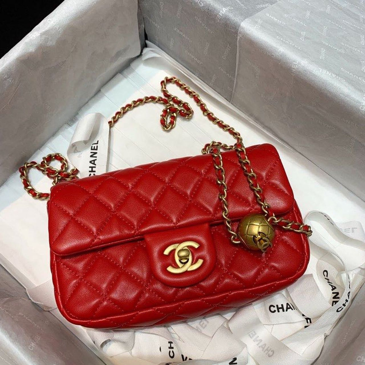 Chanel Classic Flap With Charm Chain With CC Details On Strap Bag 20cm Gold Hardware Lambskin Leather Spring/Summer…