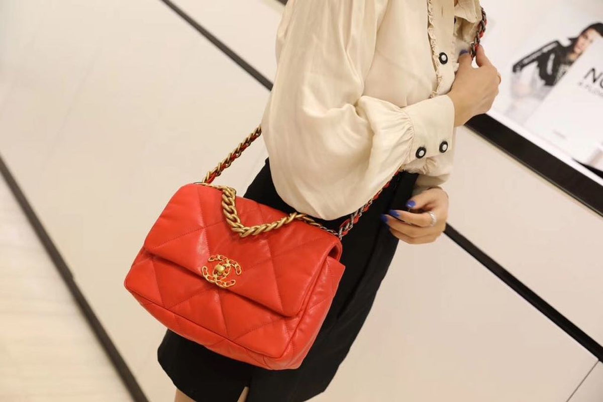 Chanel 19 Flap Bag 26cm Goatskin Leather Spring/Summer Act 1 Collection, Red – product image 15