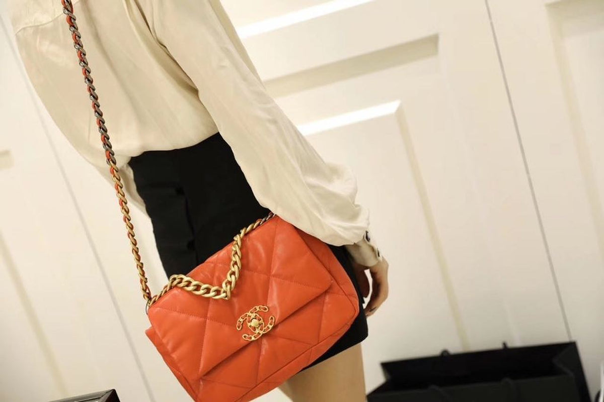 Chanel 19 Flap Bag 26cm Goatskin Leather Spring/Summer Act 1 Collection, Red – product image 12
