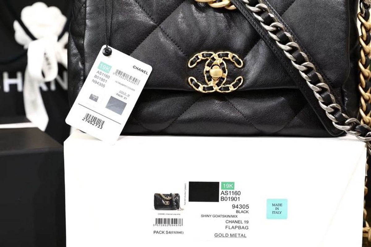 Chanel 19 Flap Bag 26cm Goatskin Leather Spring/Summer Act 1 Collection, Black – product image 4