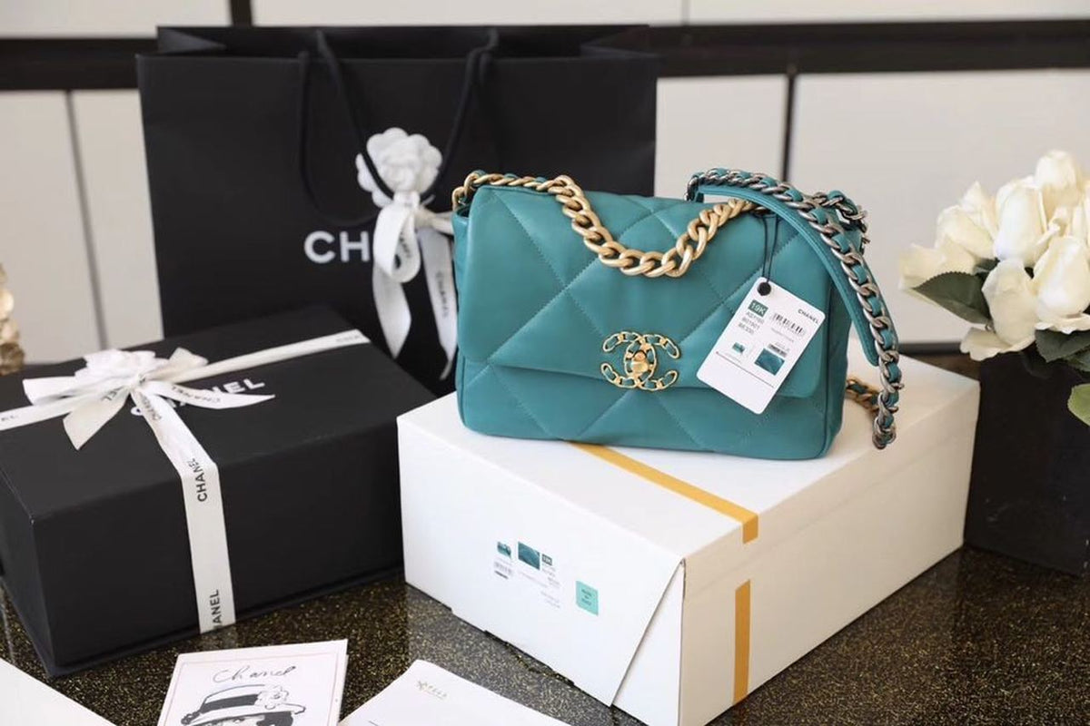 Chanel 19 Flap Bag 26cm Goatskin Leather Spring/Summer Act 1 Collection, Teal – product image 17