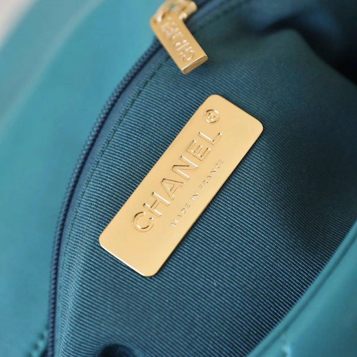 Chanel 19 Flap Bag 26cm Goatskin Leather Spring/Summer Act 1 Collection, Teal – product image 18