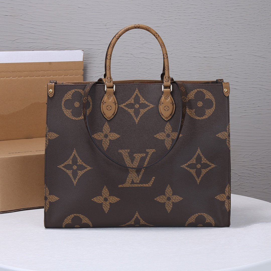Onthego GM 41CM Monogram Giant Canvas