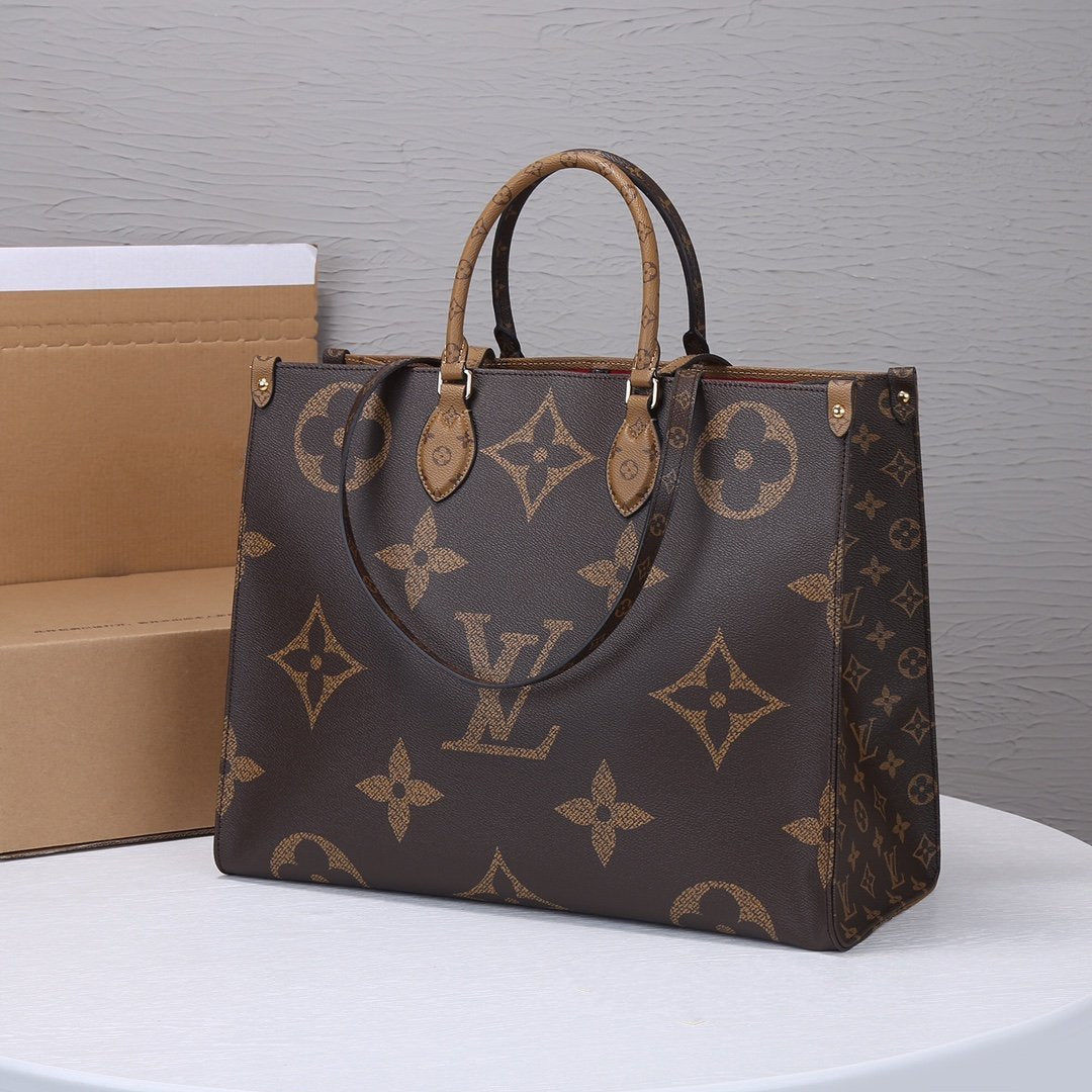 Onthego GM 41CM Monogram Giant Canvas