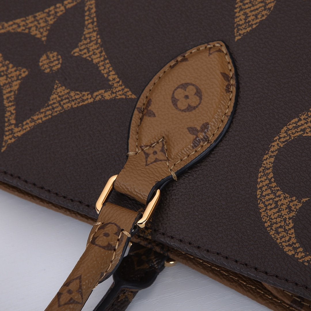 Onthego GM 41CM Monogram Giant Canvas