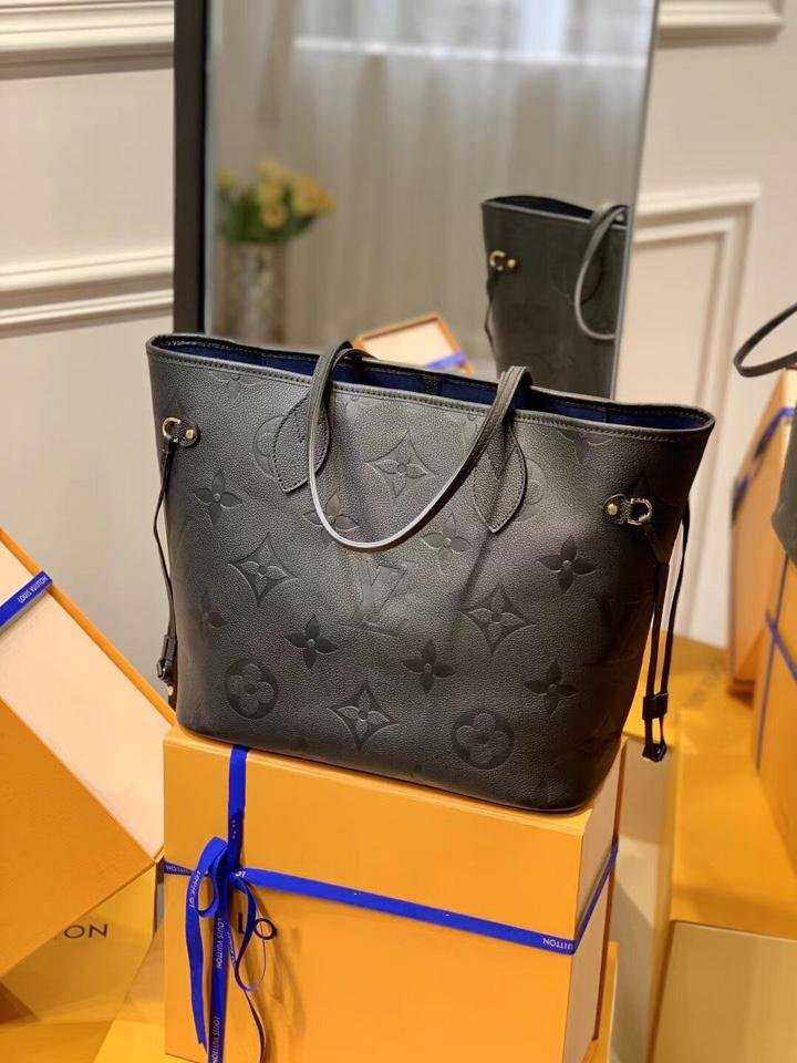 Neverfull MM 32 Black Embossed Cowhide Leather
