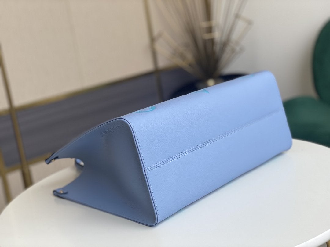 Onthego MM 35CM Summer Blue Embossed Grained Cowhide