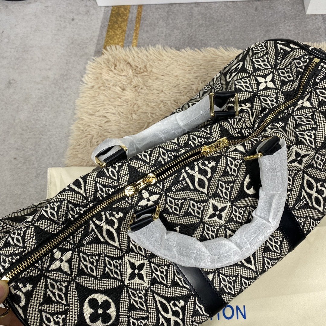 LV Keepall Bandoulière 45 1854 Jacquard Gray