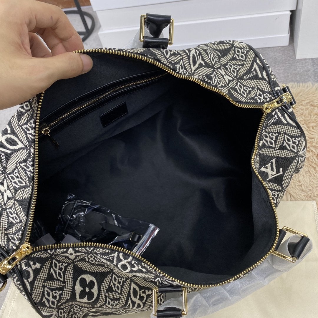 LV Keepall Bandoulière 45 1854 Jacquard Gray