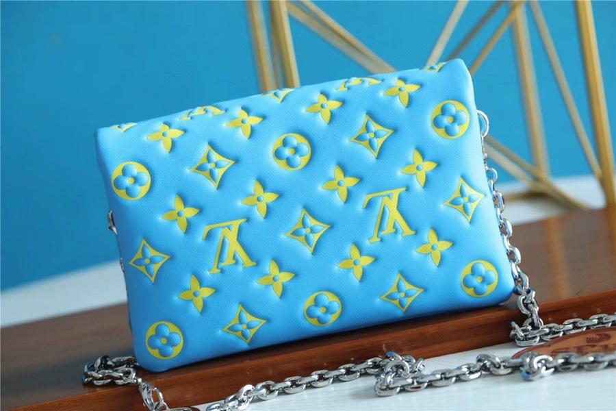 Pochette Coussin 20 Mint Green Yellow Monogram Lambskin
