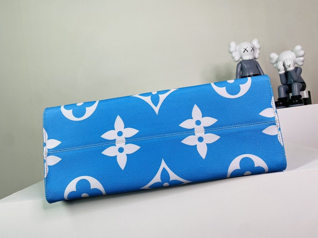 Onthego GM 41 Blue Monogram Giant Coated Canvas