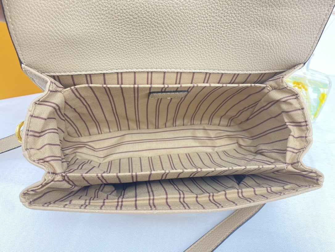 Pochette Metis 25CM Beige