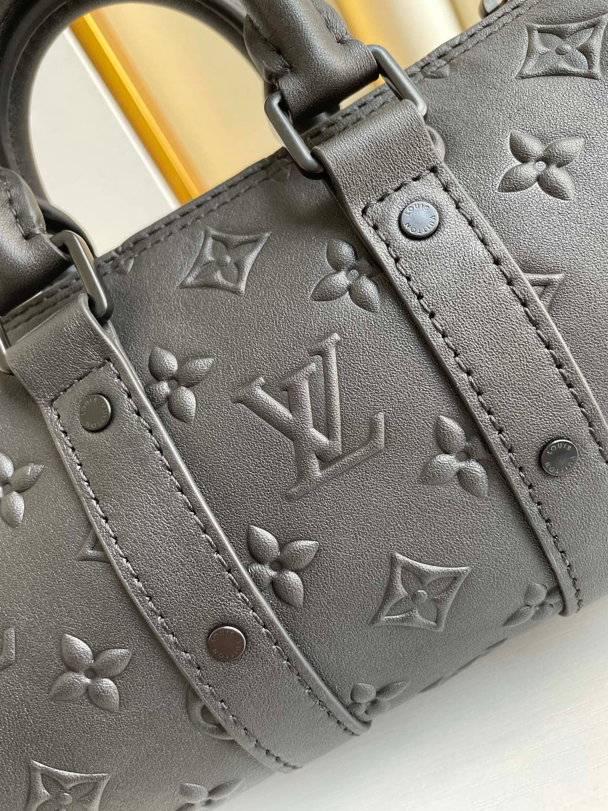 Keepall XS 21CM Black Monogram Seal