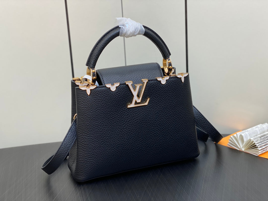 Capucines BB 27 Black Taurillon Gold Hardware