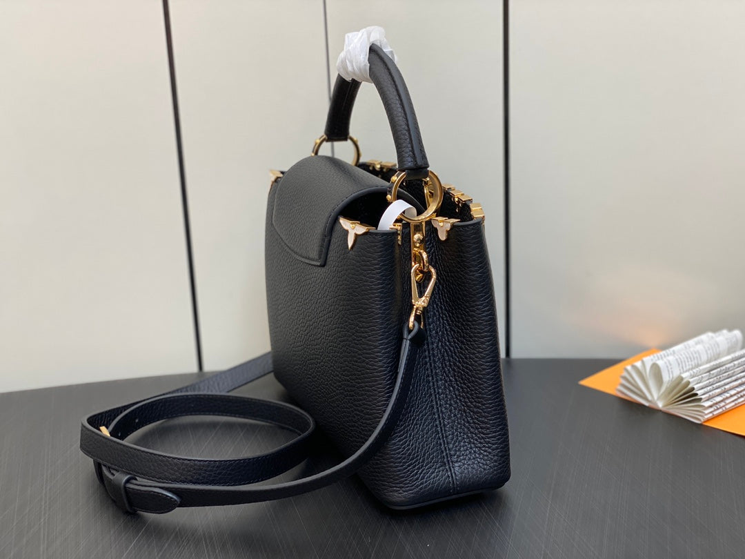 Capucines BB 27 Black Taurillon Gold Hardware