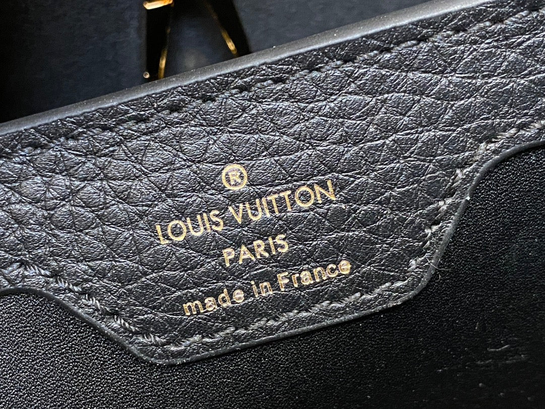 Capucines BB 27 Black Taurillon Gold Hardware