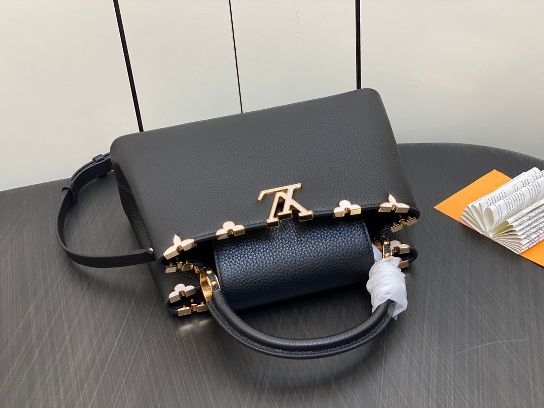 Capucines MM 31 Black Taurillon Gold Hardware