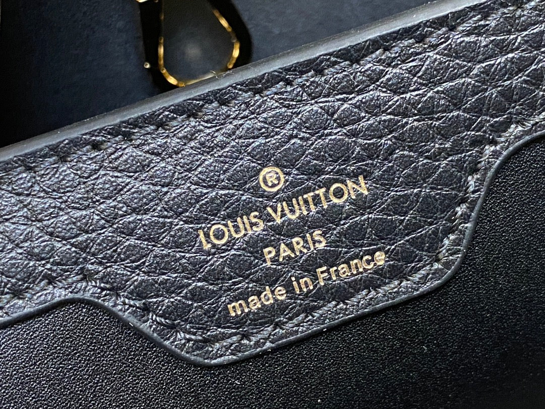 Capucines MM 31 Black Taurillon Gold Hardware