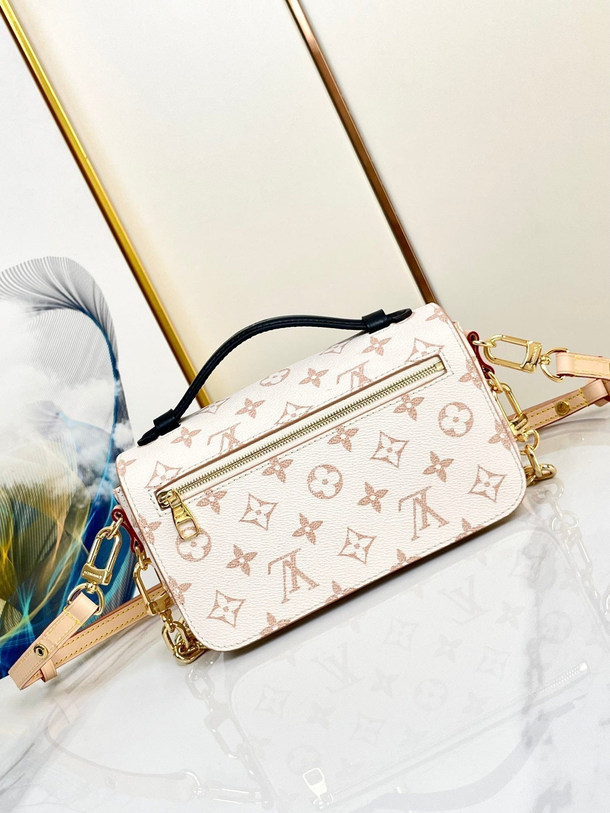 Pochette Metis 21.5 White Brown Monogram Canvas