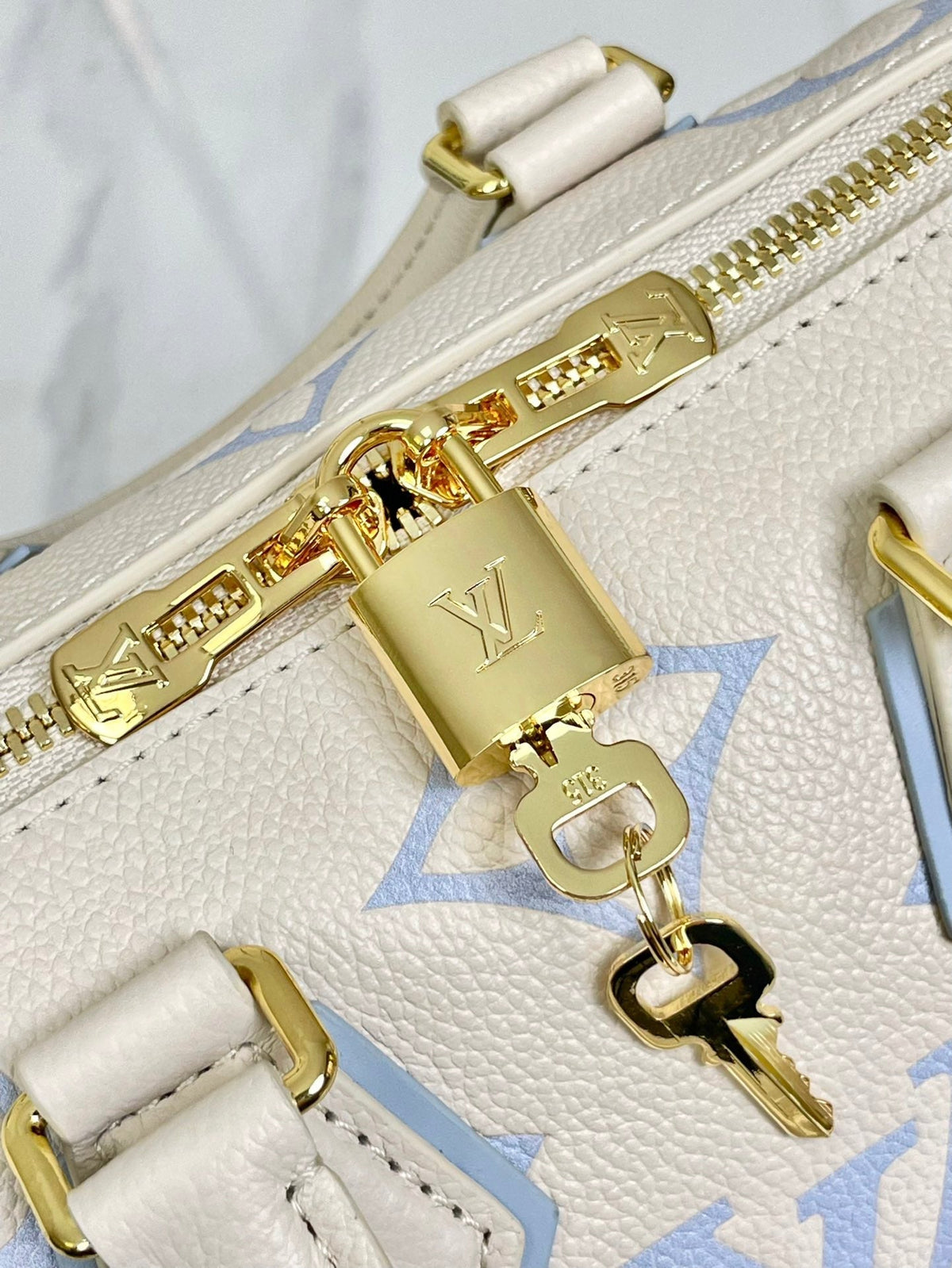 Speedy 20.5 White Blue Monogram Canvas
