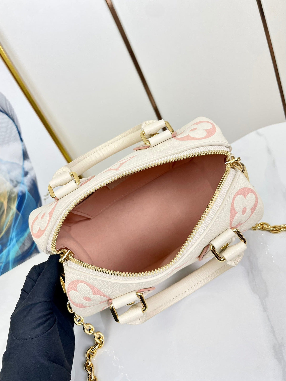Speedy 20.5 White Pink Monogram Canvas